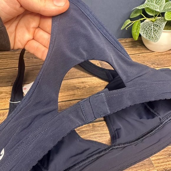 Lululemon All Day Breeze Bra NWT Size 8 (TRNV) - Picture 10 of 14